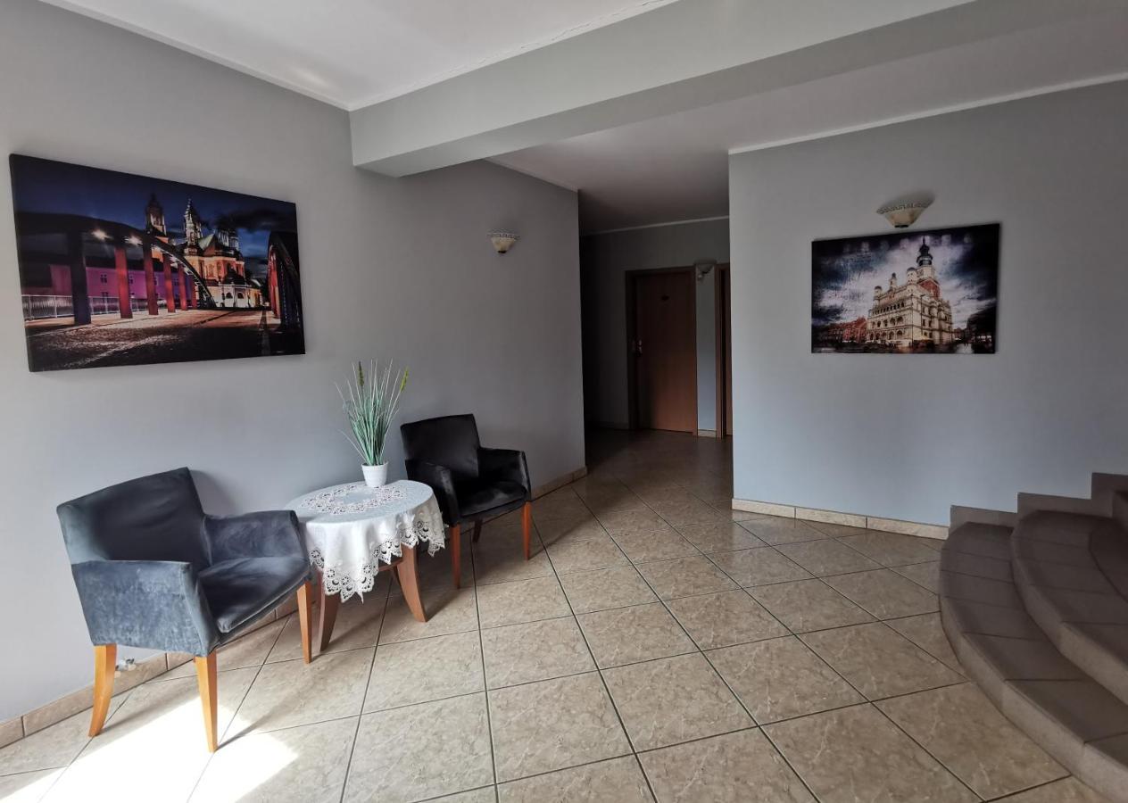 Hotel Zieliniec พอซนาน ภายนอก รูปภาพ