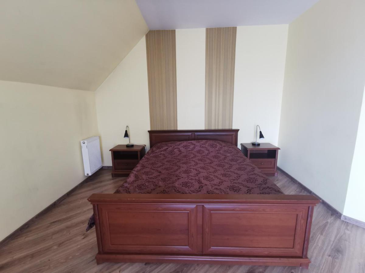 Hotel Zieliniec พอซนาน ภายนอก รูปภาพ